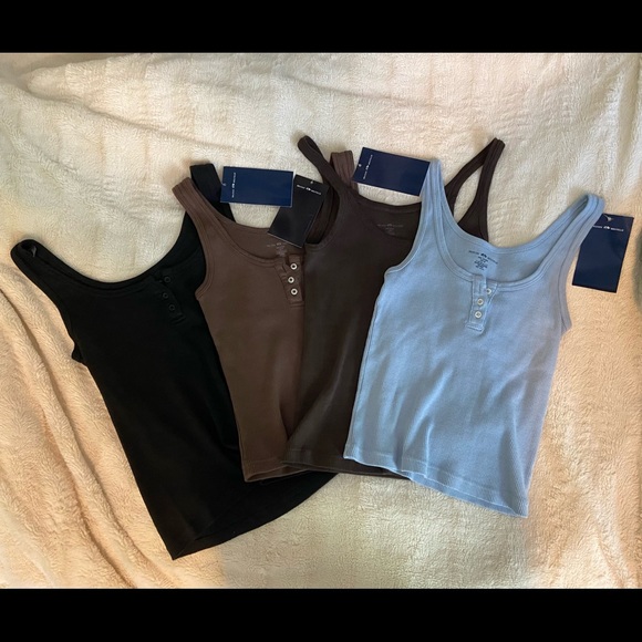 4 New Brandy Melville tops